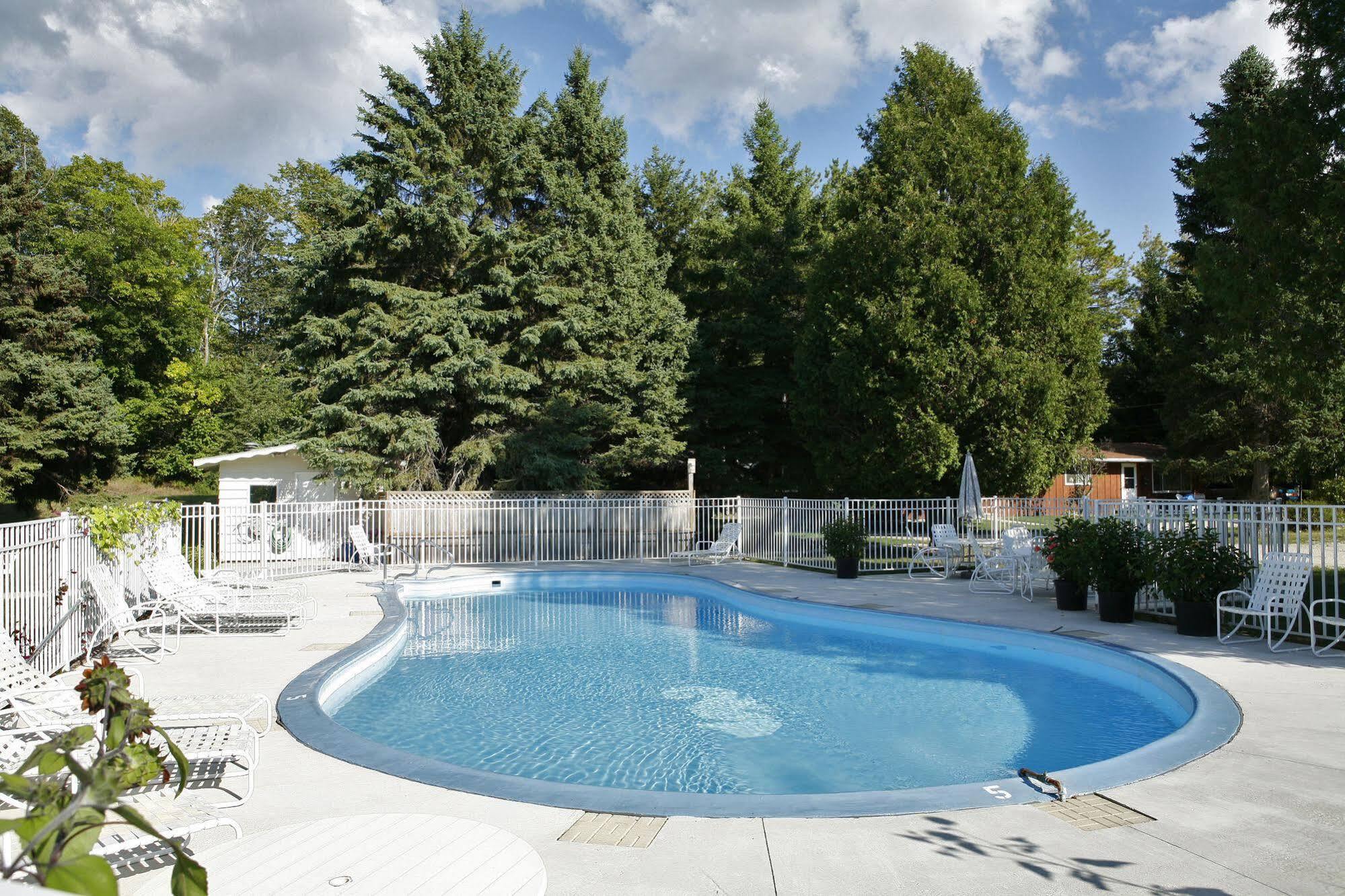 Peninsula Park-View Resort Fish Creek Exterior foto